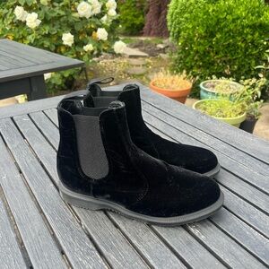 Dr. Martens velvet Chelsea boot